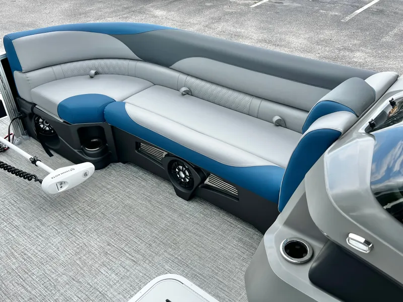 Slide: The Image of Luxurious seating in Avalon LSZ 23' Cruise Triple-Toon 2026. - 25