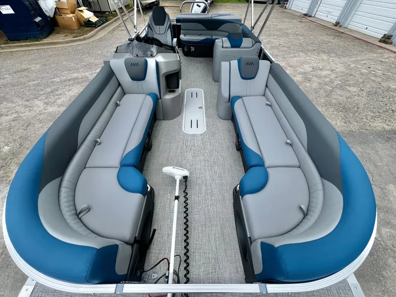 Slide: The Image of Interior view of Avalon LSZ 23' Cruise Triple-Toon 2026 pontoon boat. - 8