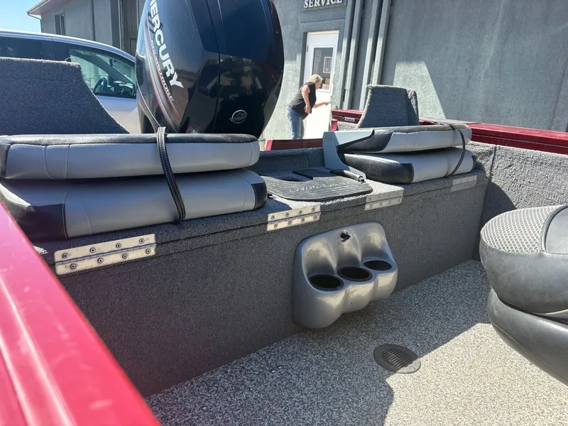 Slide: The Image of 2014 Tracker Targa V-18 Combo boat interior with seating. - 4