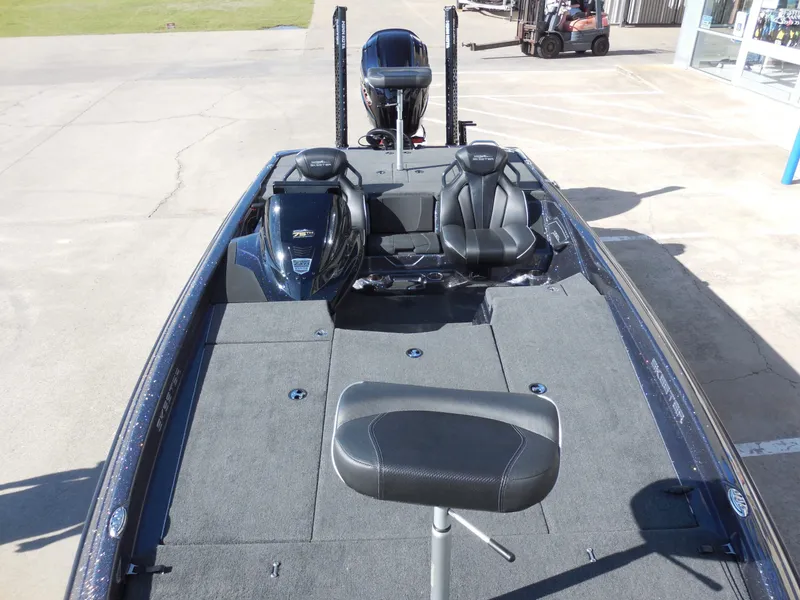 Slide: The Image of Skeeter ZXR21 2023 - 15