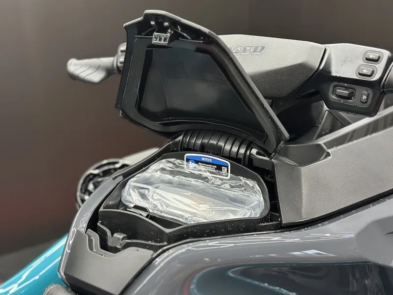 Slide: The Image of Sea-Doo Wake Pro 230 2026 - 15