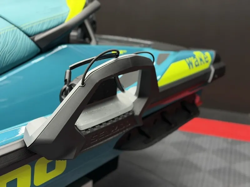 Slide: The Image of Sea-Doo Wake Pro 230 2026 - 13