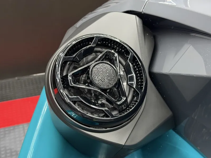 Slide: The Image of Sea-Doo Wake Pro 230 2026 - 14