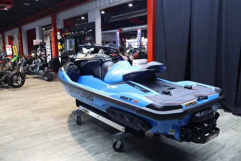 Slide: The Image of Sea-Doo RXT-X™ 325 Gulfstream Blue Premium 2026 - 3