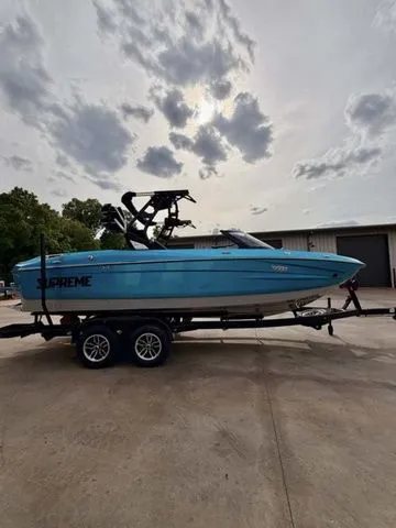 Slide: The Image of Supreme S220 2026 - 9