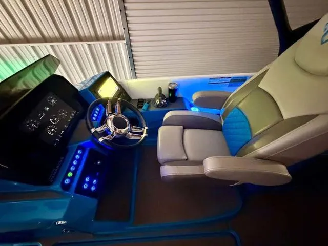 Slide: The Image of Paradigm 296 SURF 2024 - 13