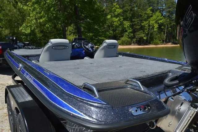 Slide: The Image of Phoenix Bass Boat 721 ZXL 2026 - 3