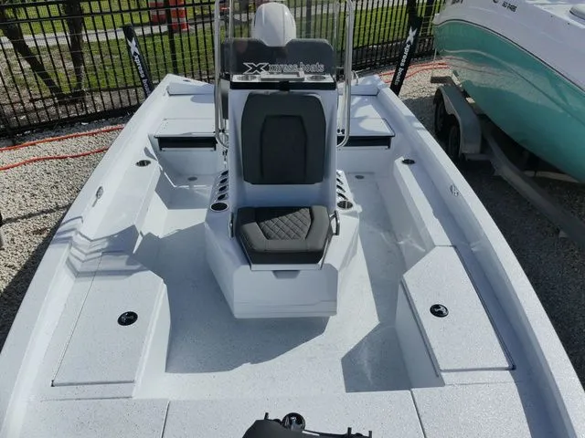 Slide: The Image of 2026 Xpress HYPER-LIFT H20 BAY boat, modern design, spacious deck. - 13