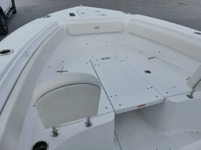 Slide: The Image of Sea Hunt Ultra 265 SE 2023 - 10