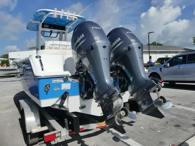 Slide: The Image of Sea Hunt Ultra 265 SE 2023 - 4
