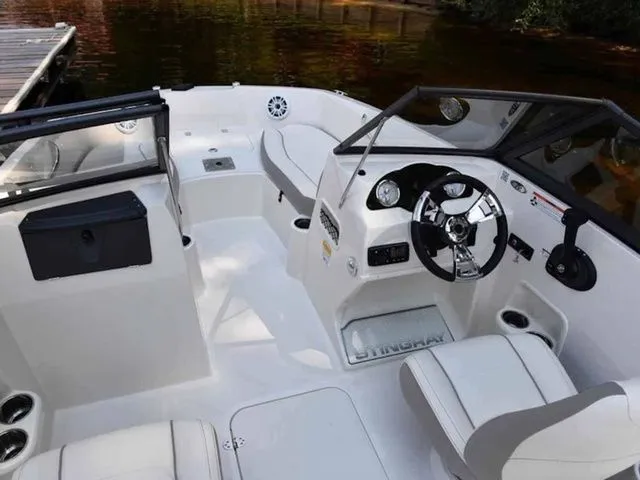 Slide: The Image of Stingray 191 DC 2026 - 15