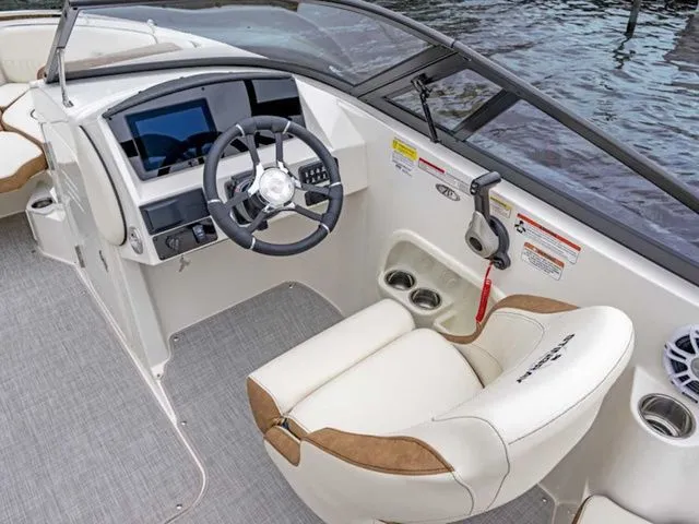 Slide: The Image of Stingray 211 DC 2026 - 15