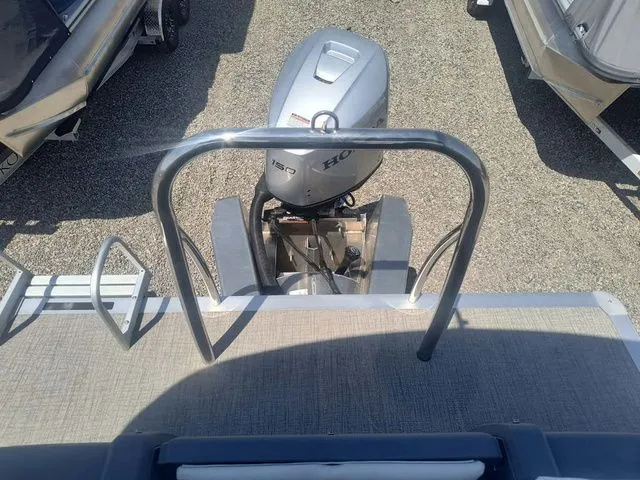 Slide: The Image of Avalon Aura Pontoon Boats 2025 - 22