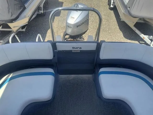 Slide: The Image of Avalon Aura Pontoon Boats 2025 - 32
