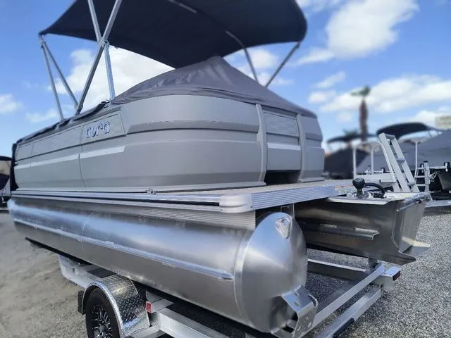 Slide: The Image of Avalon Aura Pontoon Boats 2025 - 4