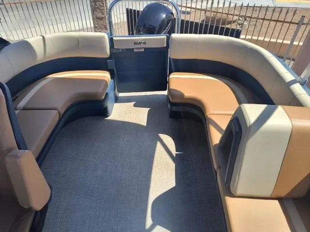 Slide: The Image of Avalon Aura 2185 Quad Lounge Triple Tube 2025 - 6