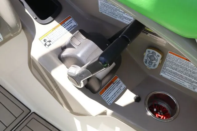 Slide: The Image of Yamaha 242 Limited S 2012 - 19