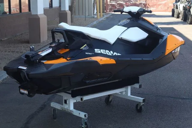 Slide: The Image of Sea-Doo Spark 3Up IBR ROTAX® 900 HO ACE™ Convenience Packa 2015 - 7
