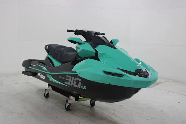 The Image of Kawasaki JV1500BTSNN 2026 - 1