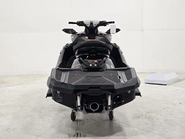 Slide: The Image of Kawasaki Jet Ski Ultra 160 2026 - 6