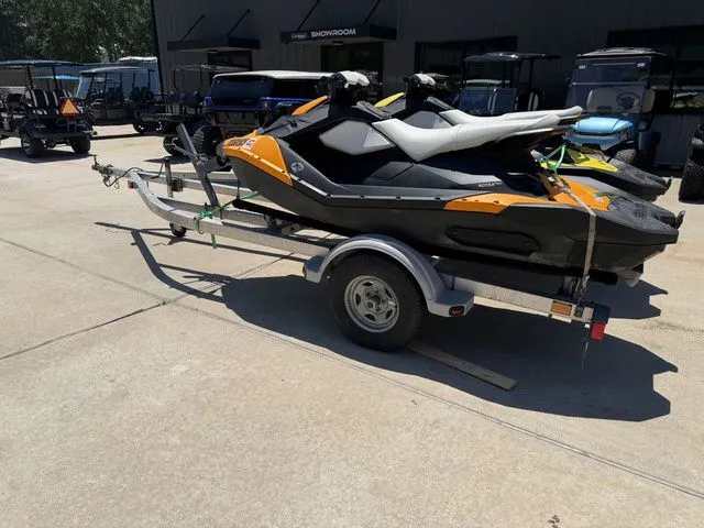 Slide: The Image of Sea-Doo Spark 2014 - 4