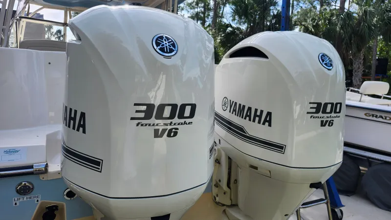 Slide: The Image of Yamaha 300 HP V6 outboard engines on Grady-White Freedom 307, year 2019. - 12