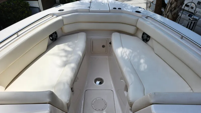Slide: The Image of Interior of 2019 Grady-White Freedom 307 boat. - 8