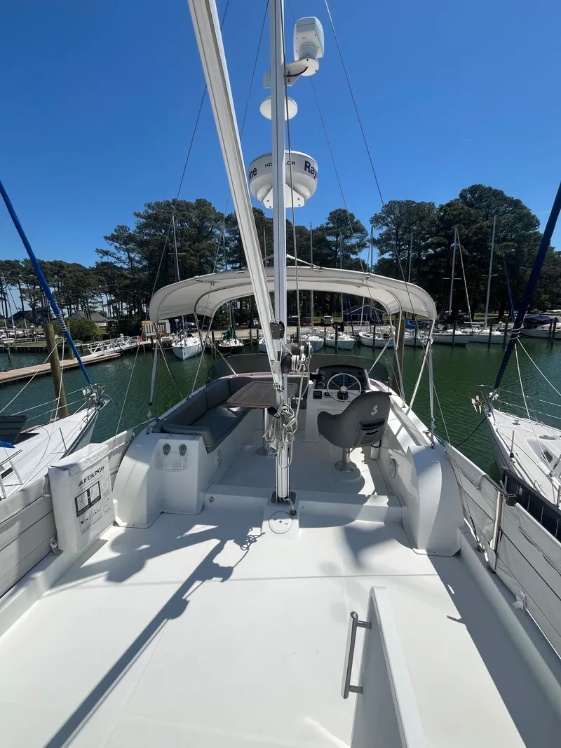 Slide: The Image of Beneteau Swift Trawler 34 Fly 2015 on calm waters, sunny day. - 41