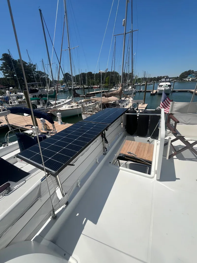 Slide: The Image of Beneteau Swift Trawler 34 Fly 2015 in harbor with solar panel. - 47