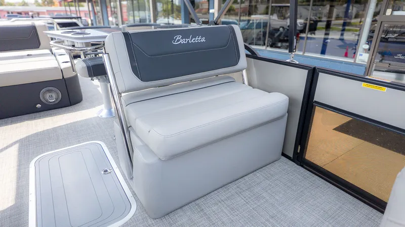Slide: The Image of Barletta Cabrio 24UE 2026, luxurious boat seating and features. - 12