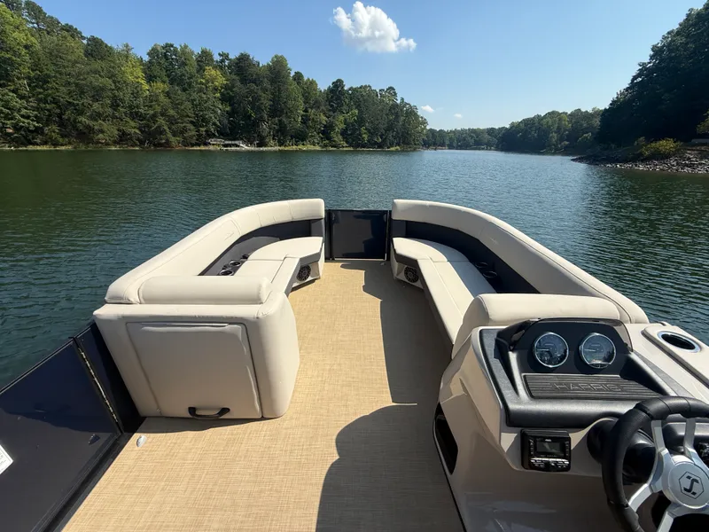 Slide: The Image of Harris Cruiser 250 2026 - 24