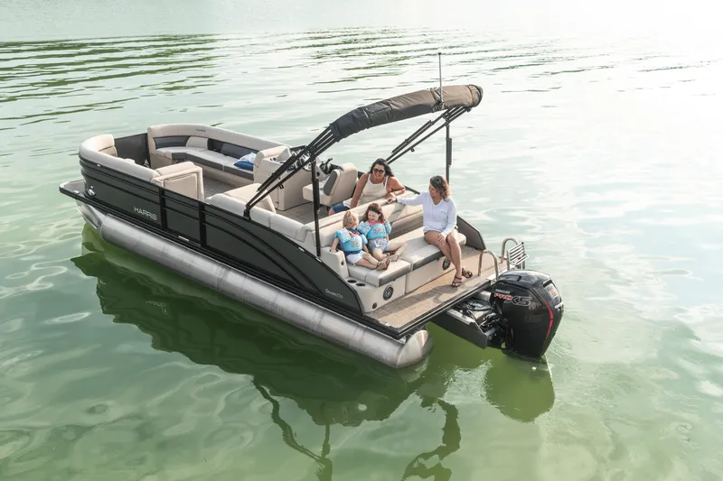 Slide: The Image of Harris Cruiser 250 2026 - 2