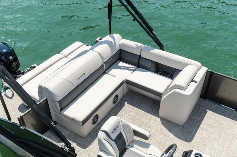 Slide: The Image of Harris Cruiser 250 2026 - 10