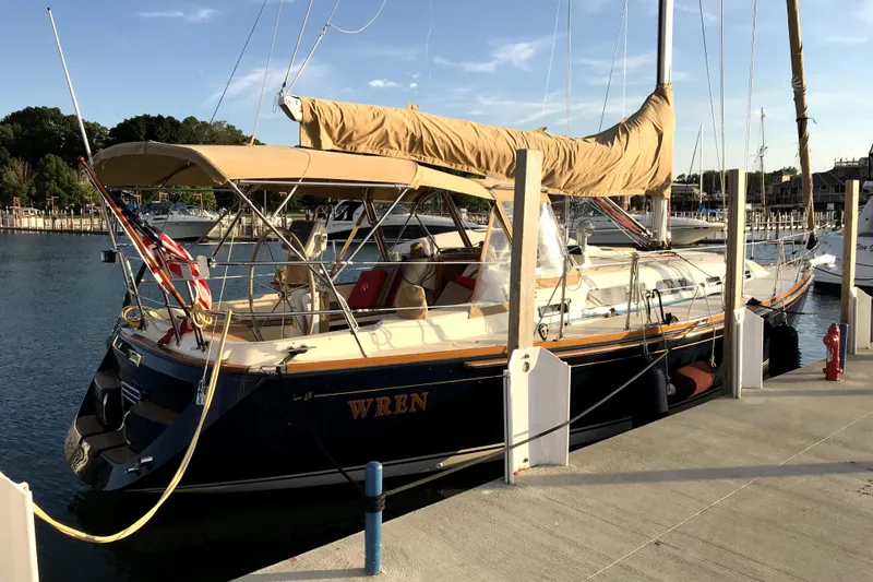 Slide: The Image of Starboard Aft Showing Bimini, Connector, Dodger, and Sail Cover - 5