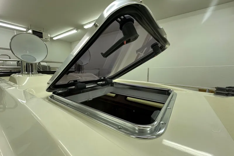 Slide: The Image of Open hatch on 2007 Sabre 386 yacht, showcasing sleek design and craftsmanship. - 81