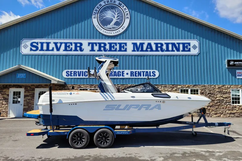 Slide: The Image of 2026 Supra SV 400 boat at Silver Tree Marine, Deep Creek Lake. - 5