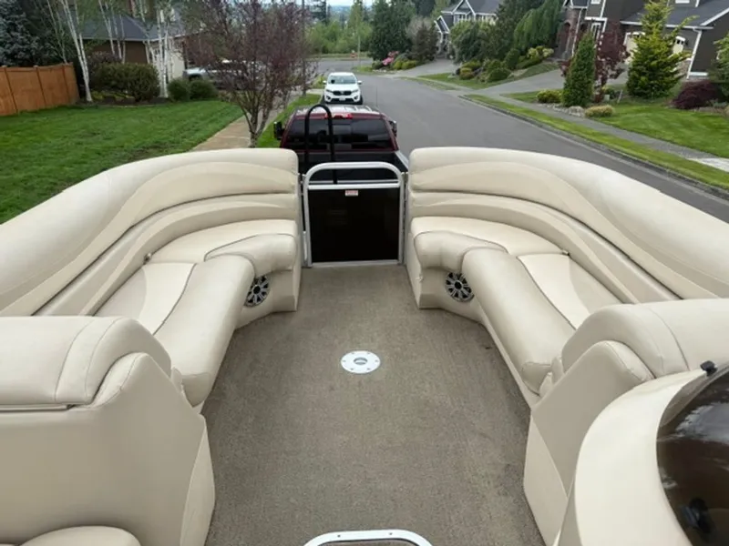 Slide: The Image of Bennington 2375 GSX 2014 - 11