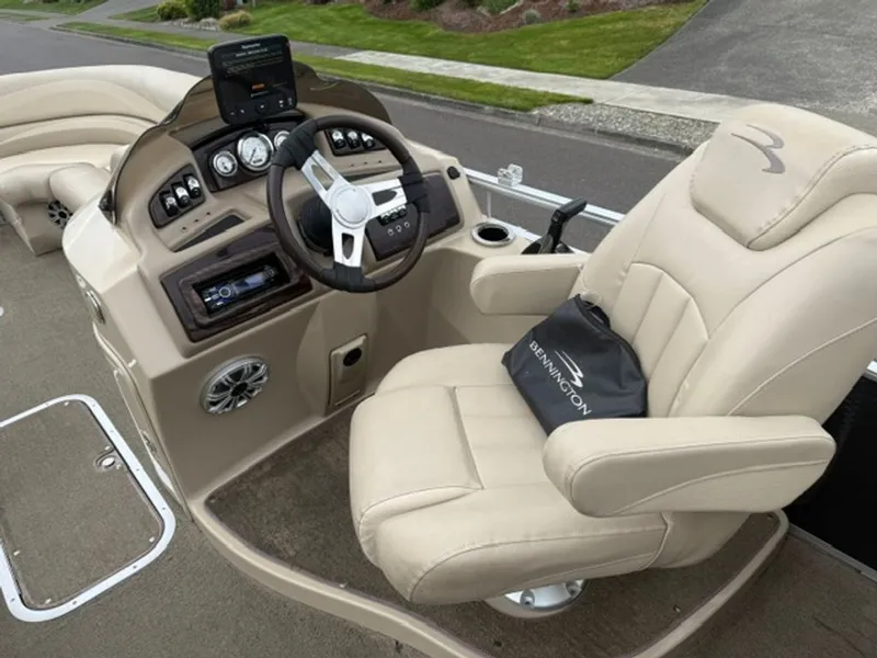 Slide: The Image of Bennington 2375 GSX 2014 - 6