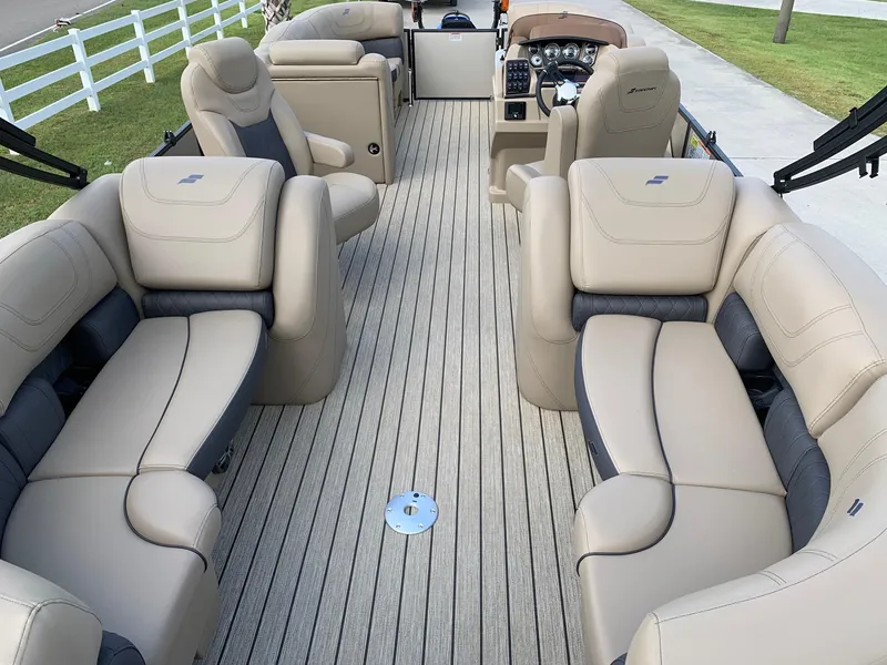 Slide: The Image of Interior of a 2021 Starcraft SLS 3 boat with luxurious seating. - 10