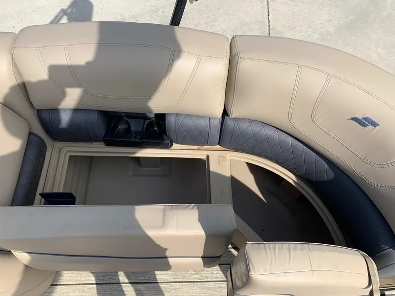 Slide: The Image of Interior of a 2021 Starcraft SLS 3 with beige leather seating. - 9