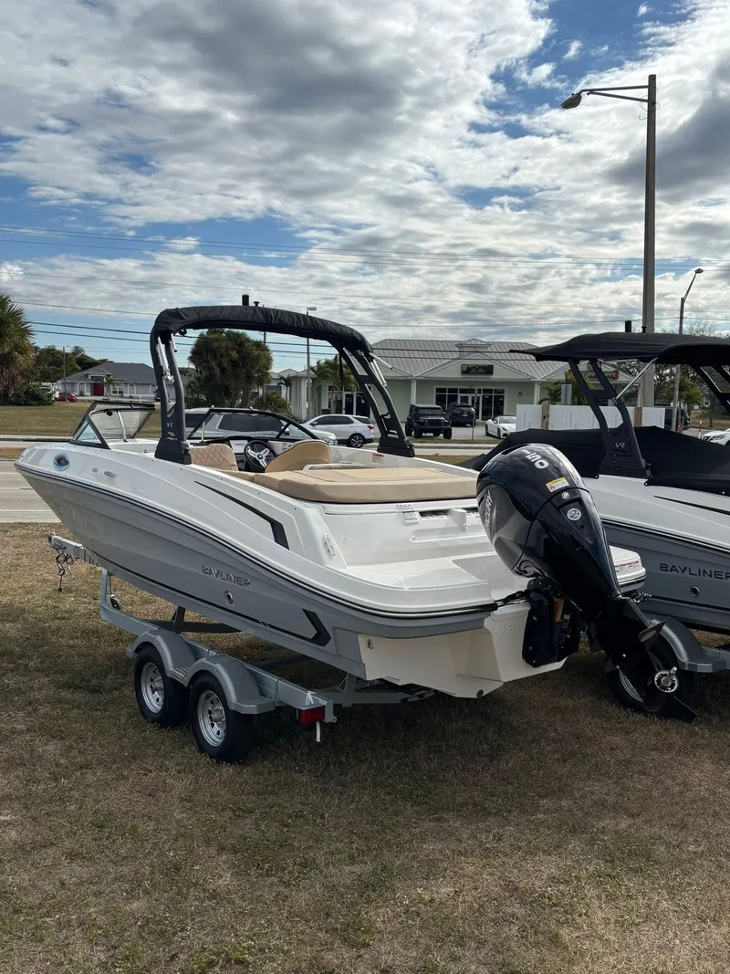 Slide: The Image of Bayliner VR6OB 2026 - 13
