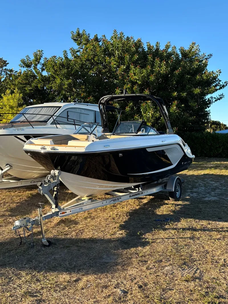 Slide: The Image of Bayliner D22 2026 - 12