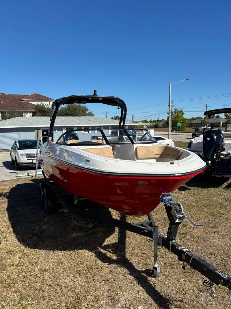 Slide: The Image of Bayliner VR6OB 2026 - 11
