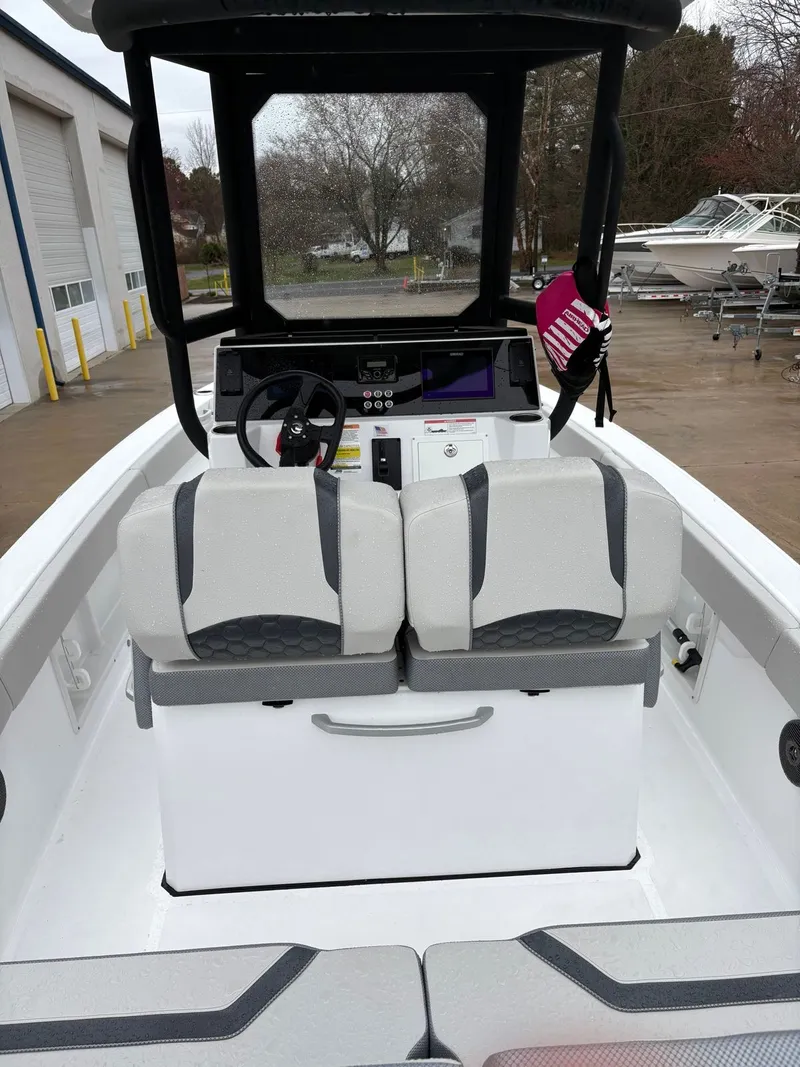 Slide: The Image of Scarab 235CC 2024 - 7