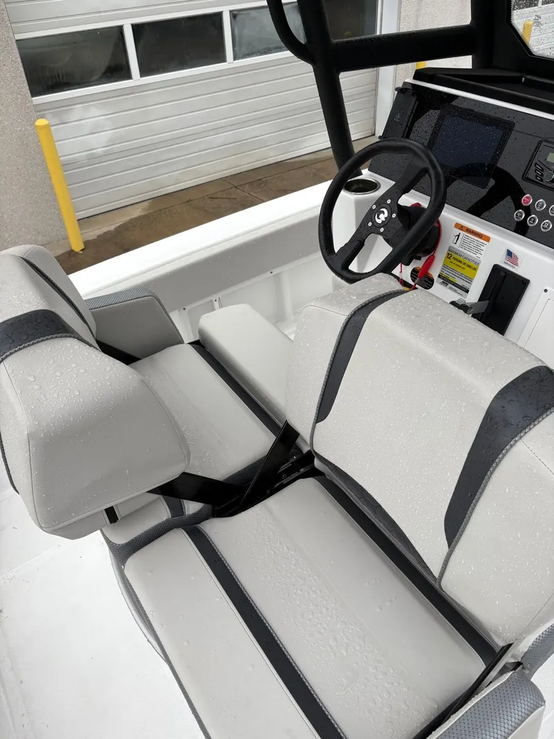 Slide: The Image of Scarab 235CC 2024 - 9