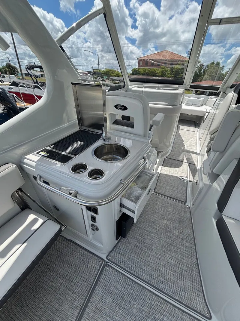Slide: The Image of Crownline Boats 280 DC 2026 - 10