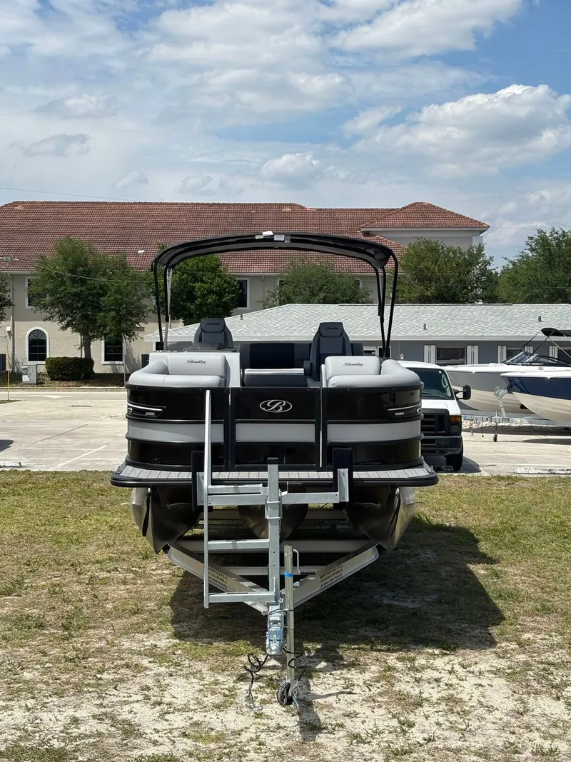 Slide: The Image of Bentley Pontoons Elite 253 Swingback Dual Capt 2026 - 3