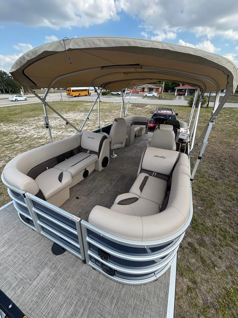 Slide: The Image of Bentley Pontoons Legacy 223 Navigator 2026 - 11