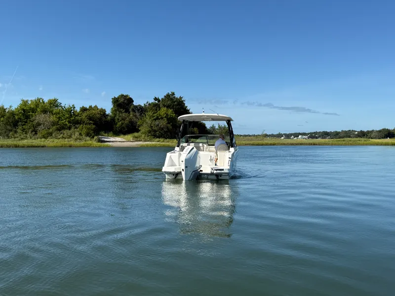 Slide: The Image of Boston Whaler 240 Vantage 2027 - 3