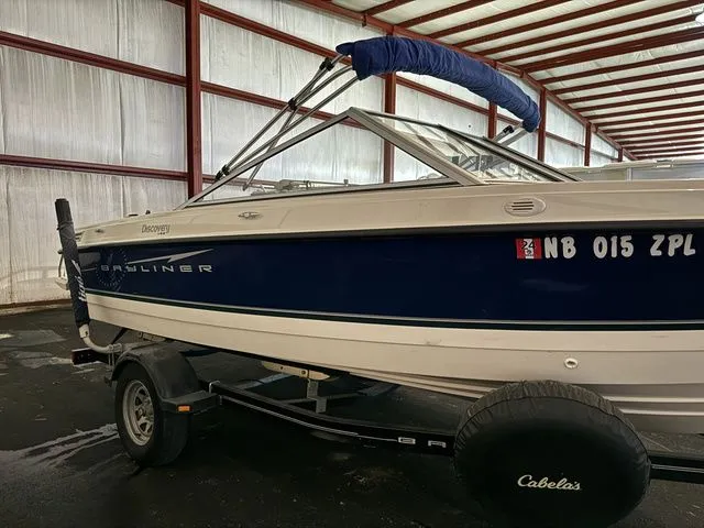 Slide: The Image of Bayliner Discovery 195 2010 - 3
